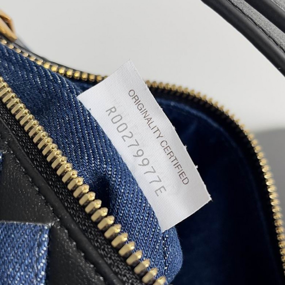 Bottega Veneta Wallace 20x13x9.5cm Bags