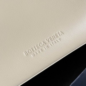 Bottega Veneta small silky calf leather 25x22x10.5cm Bags