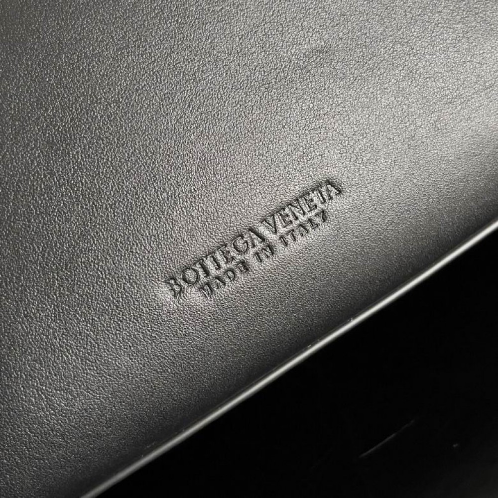 Bottega Veneta small silky calf leather 25x22x10.5cm Bags