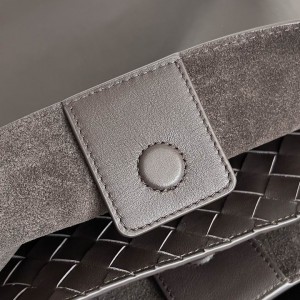 Bottega Veneta medium silky calf leather 32x25x11cm Bags