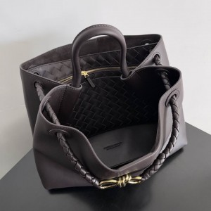 Bottega Veneta medium silky calf leather 32x25x11cm Bags