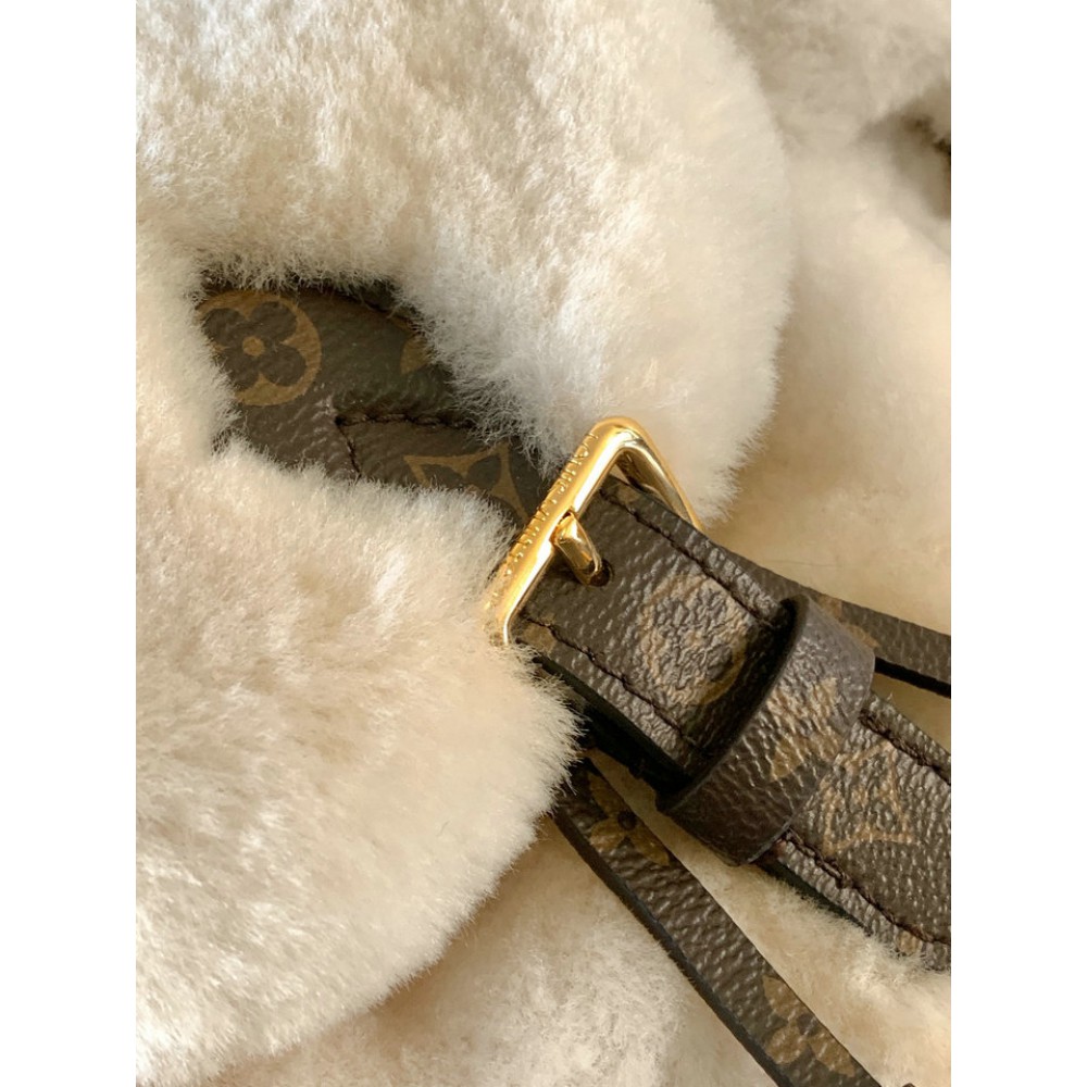 Lv M11919 Nano Teddy Backpack 16.5 x 13 x 25 cm 