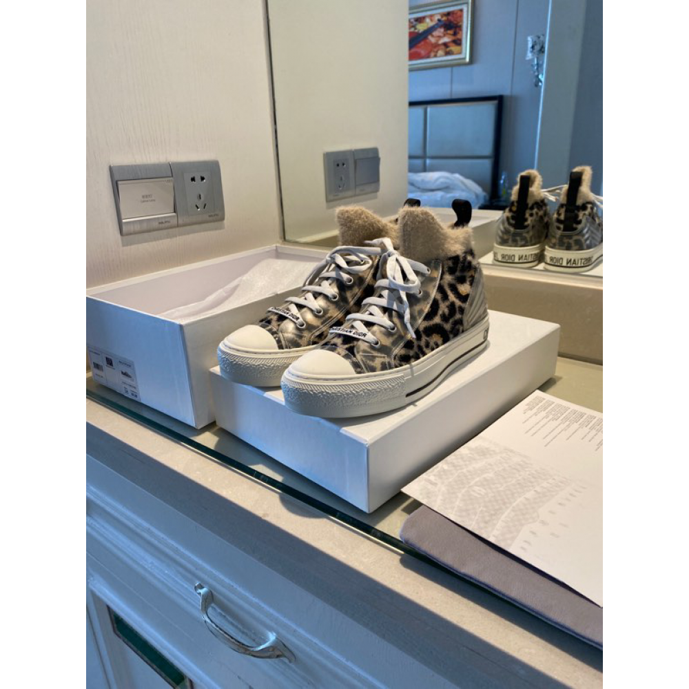 Dior high top sneakers 35-42 Shoes