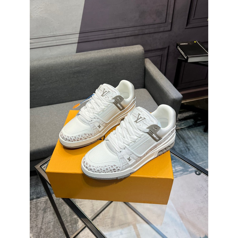 Lv sneakers 36-45 Shoes