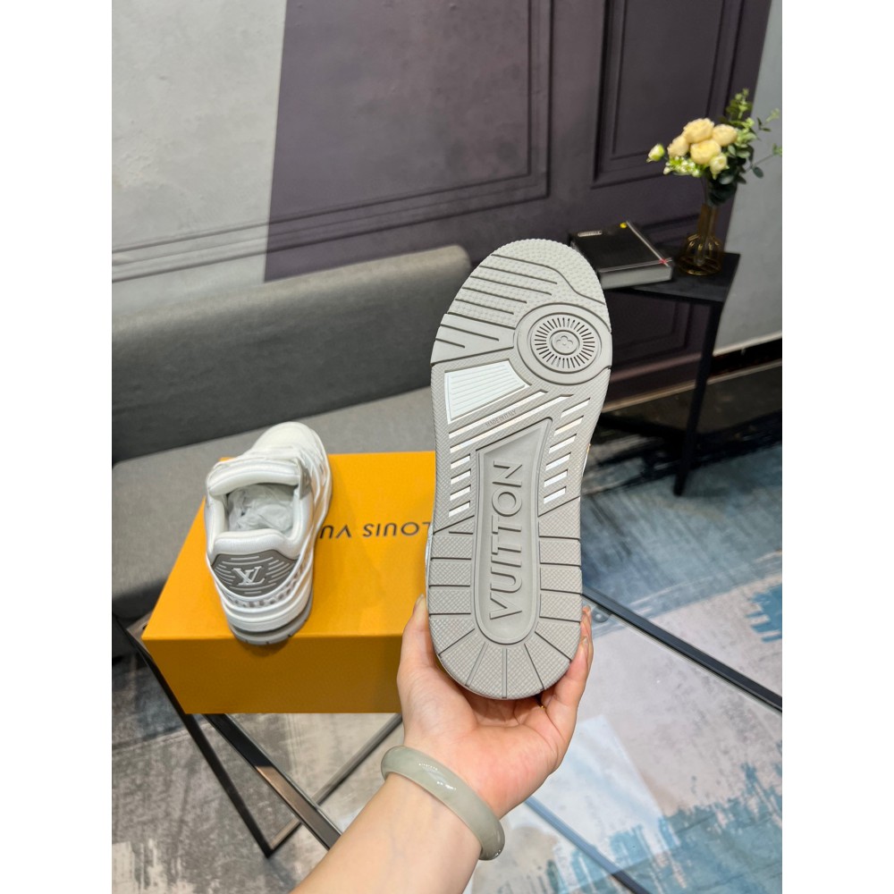 Lv sneakers 36-45 Shoes