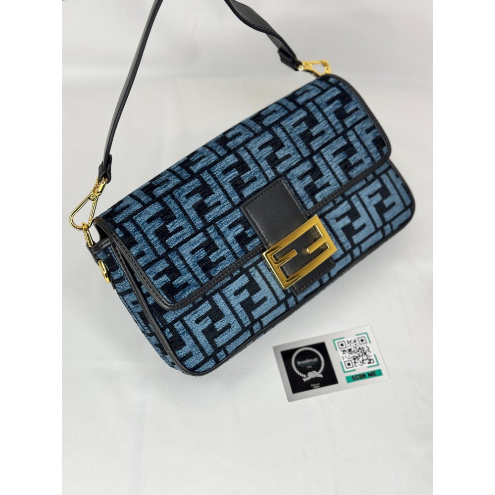 Fendi baguette 27x15cm Bags
