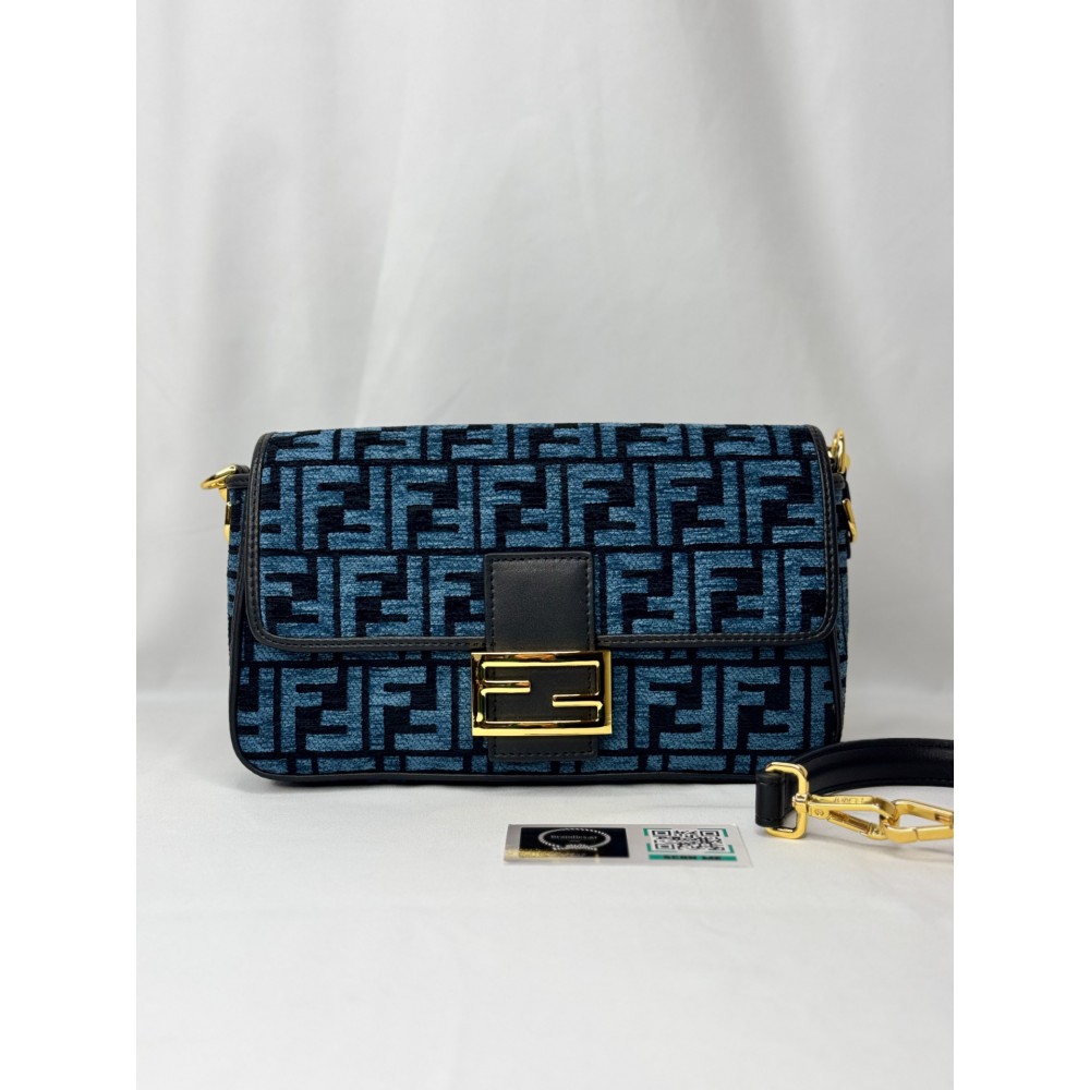 Fendi baguette 27x15cm Bags
