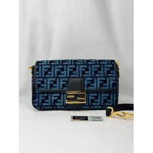Fendi baguette 27x15cm Bags
