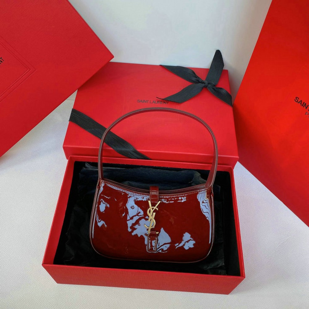 Ysl le 5 a 7 in patent leather 19 x 11.5 x 4.5 cm Bags
