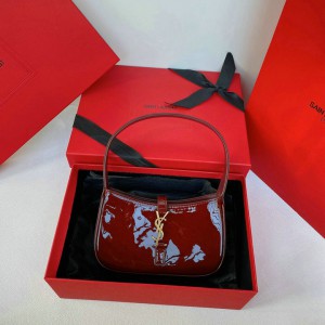Ysl le 5 a 7 in patent leather 19 x 11.5 x 4.5 cm Bags