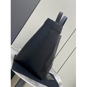 Ysl Y tote in leather 37 X 32 X 7–22 CM Bags