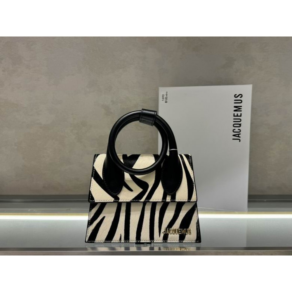 Jacquemus The knot Chiquito 20x15.5cm Bags