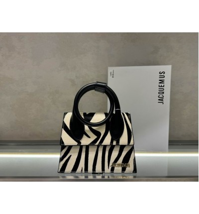 Jacquemus The knot Chiquito 20x15.5cm