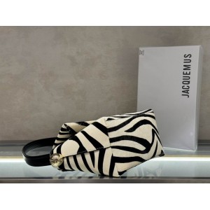 Jacquemus The Rond Carré 27.5x14.5x11.5cm Bags