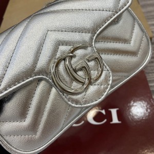 Gucci marmont leather bag 16.5x10.2x 5.1cm Bags
