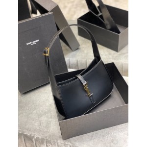 ysl le 5 a 7 23x16cm black Bags
