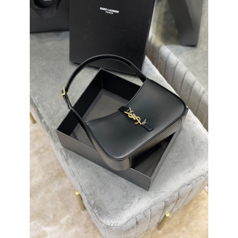 ysl le 5 a 7 23x16cm black Bags