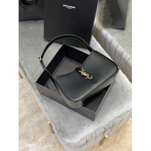ysl le 5 a 7 23x16cm black Bags