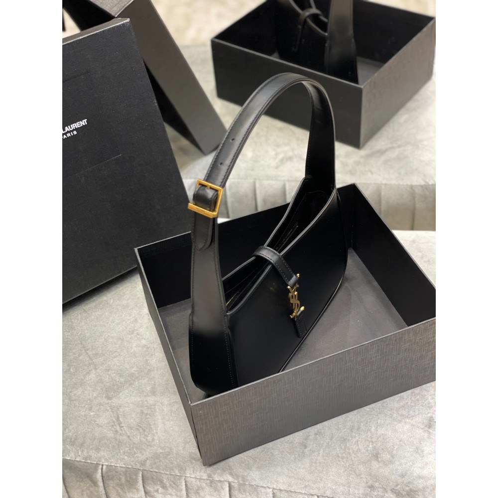 ysl le 5 a 7 23x16cm black Bags