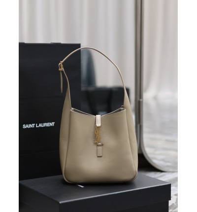 Ysl LE 5 À 7 supple small IN GRAINED LEATHER 22x22x10cm