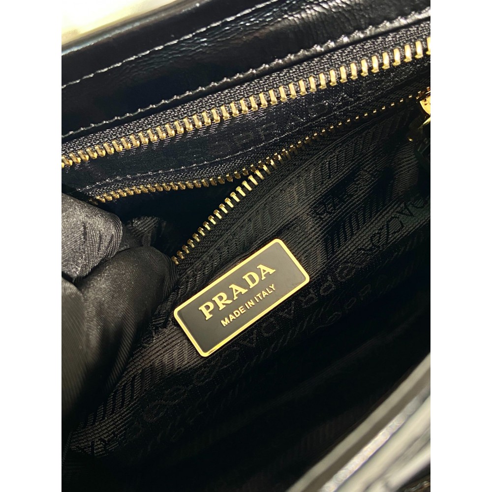 Prada leather handbag 32x15.5x12cm Bags