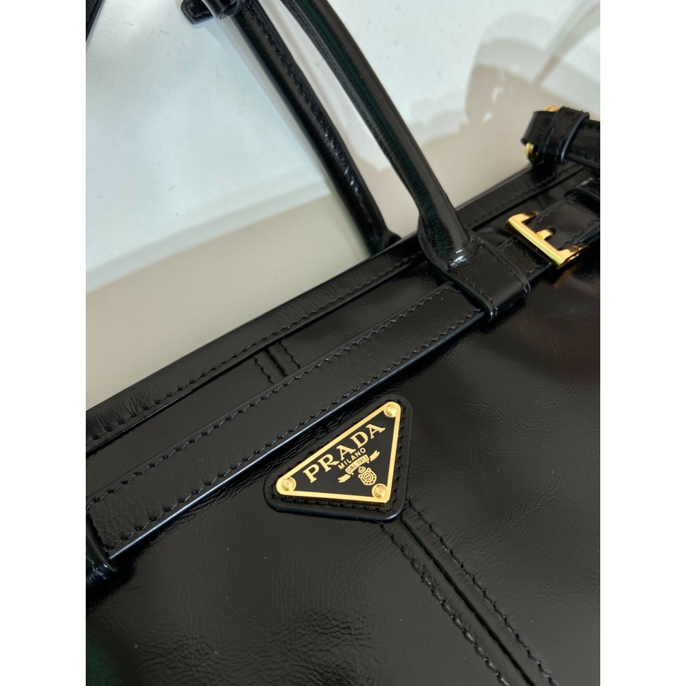 Prada leather handbag 32x15.5x12cm Bags