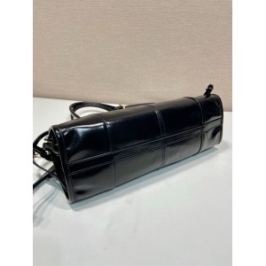 Prada leather handbag 32x15.5x12cm Bags