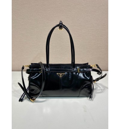 Prada leather handbag 32x15.5x12cm