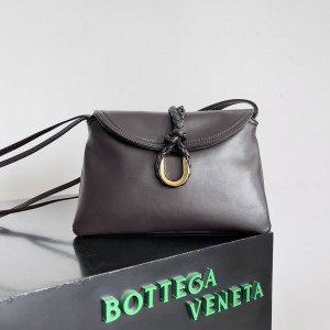 Bottega veneta Small Liberta 27.5x18.5x6cm Bags