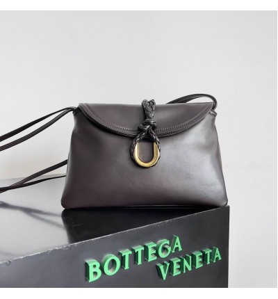 Bottega veneta Small Liberta 27.5x18.5x6cm