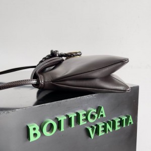 Bottega veneta Small Liberta 27.5x18.5x6cm Bags