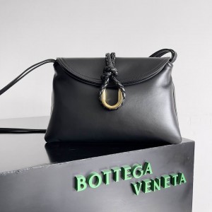 Bottega veneta Small Liberta 27.5x18.5x6cm Bags