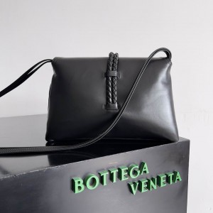 Bottega veneta Small Liberta 27.5x18.5x6cm Bags