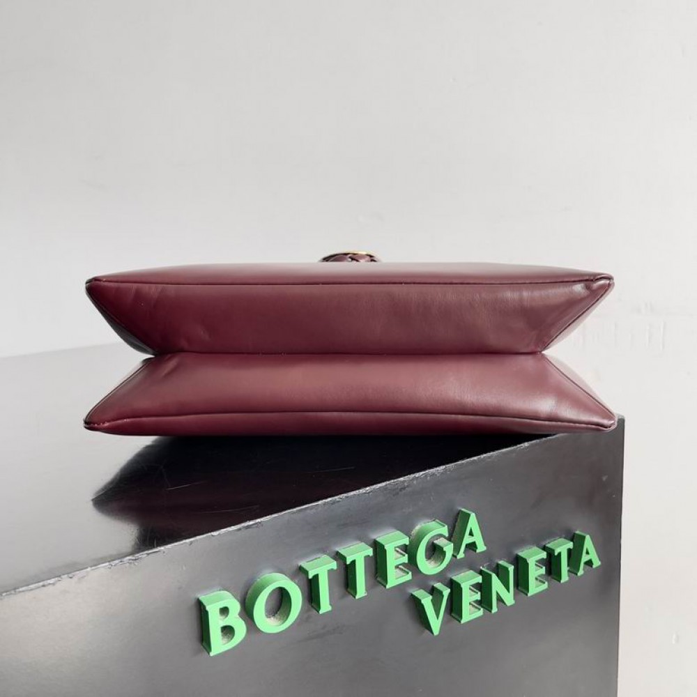 Bottega veneta Small Liberta 27.5x18.5x6cm Bags