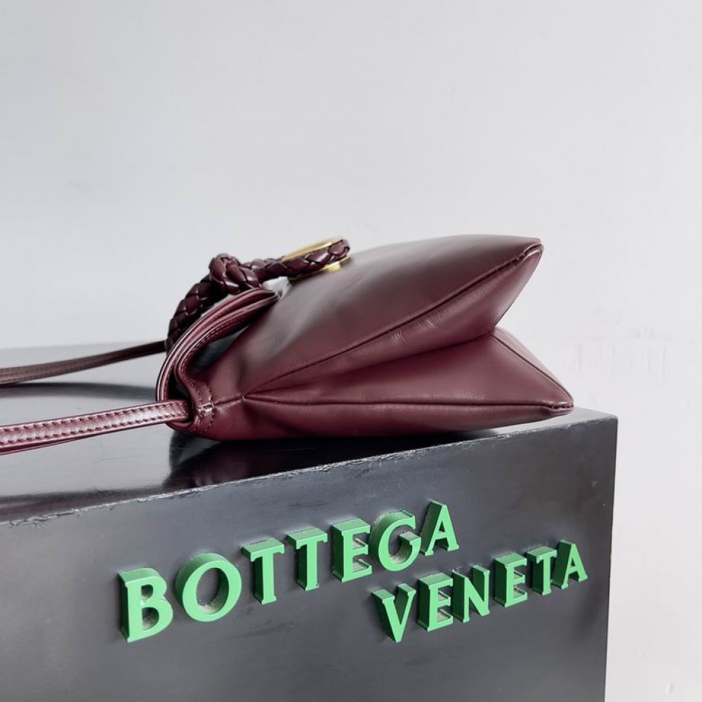 Bottega veneta Small Liberta 27.5x18.5x6cm Bags