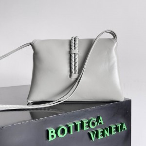 Bottega veneta medium Liberta 35x23x6cm Bags
