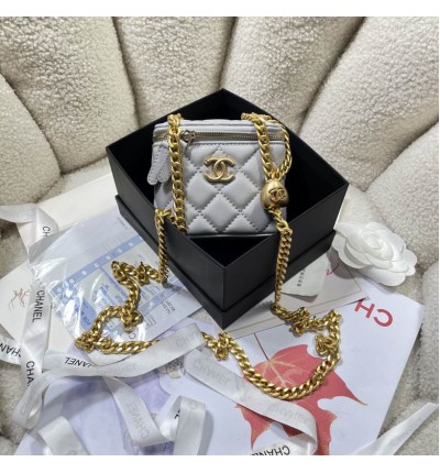 Chanel vanity bag 11x8.5x7cm