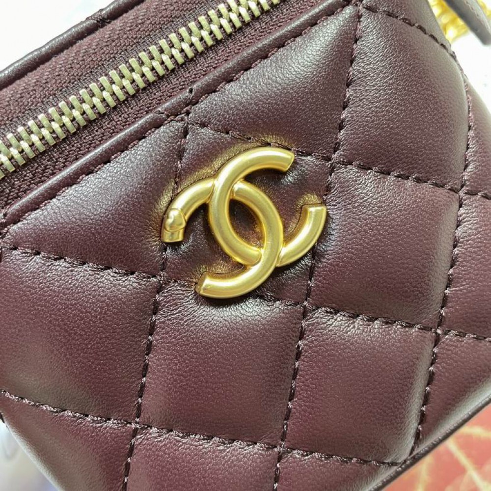 Chanel vanity bag 11x8.5x7cm Bags