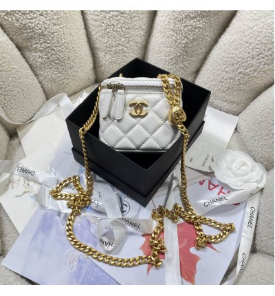 Chanel vanity bag 11x8.5x7cm