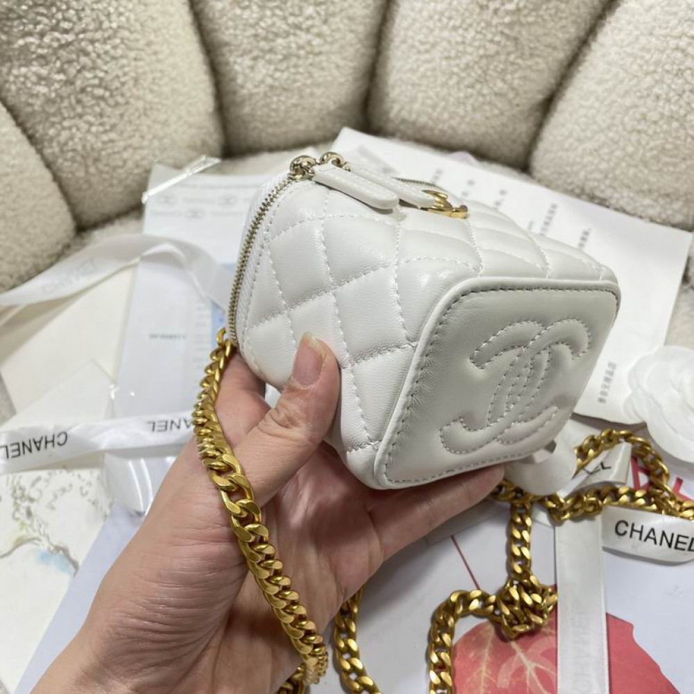 Chanel vanity bag 11x8.5x7cm Bags