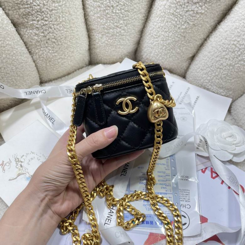 Chanel vanity bag 11x8.5x7cm Bags