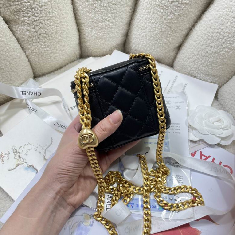 Chanel vanity bag 11x8.5x7cm Bags