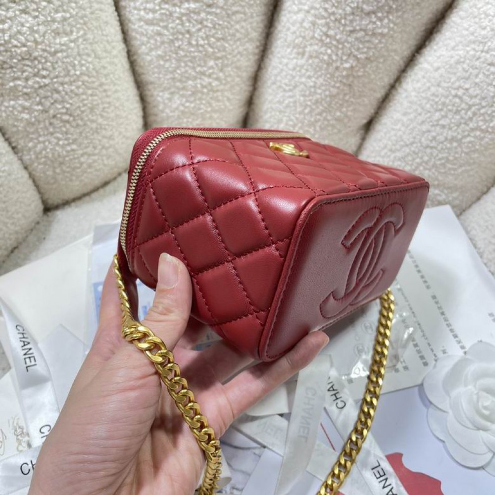 Chanel vanity bag 9.5x18x8cm Bags