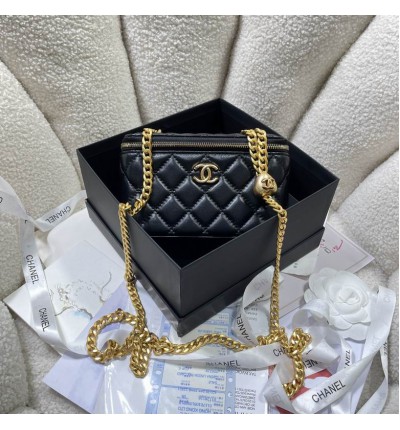 Chanel vanity bag 9.5x18x8cm