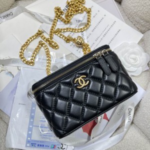 Chanel vanity bag 9.5x18x8cm Bags
