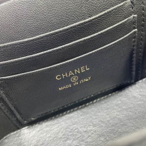 Chanel vanity bag 9.5x18x8cm Bags