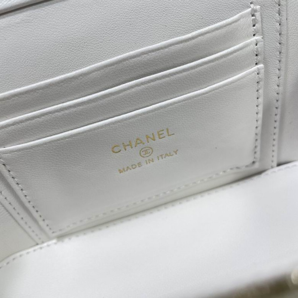 Chanel vanity bag 9.5x18x8cm Bags