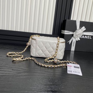 Chanel vanity bag 17x8.5x10cm Bags