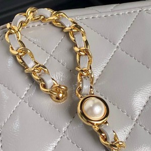 Chanel vanity bag 17x8.5x10cm Bags