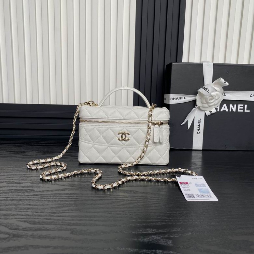 Chanel vanity bag 17x19.5x5cm Bags